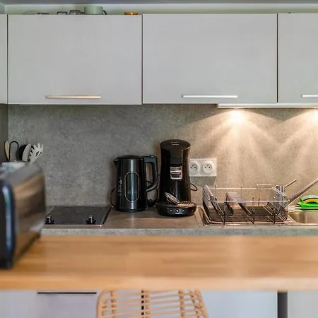 Appartamento Riviera Dolce - Cozy In Nice, 7 Min By Tram, Renovated